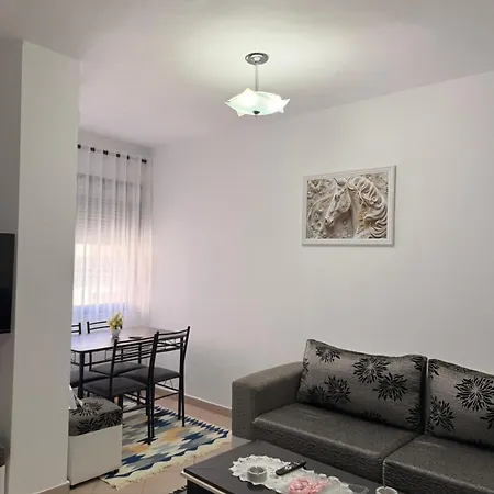 아파트 Eris Apartment, 2 Minute Walk To *