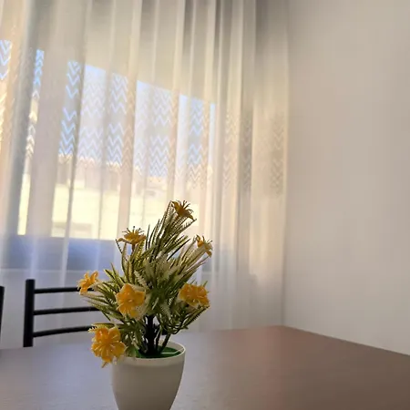 Eris Apartment, 2 Minute Walk To