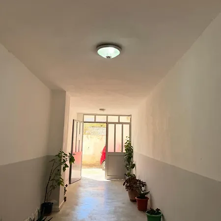 Eris Apartment, 2 Minute Walk To Durrës