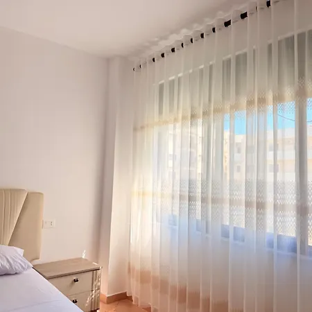 Appartamento Eris Apartment, 1 Minute Walk To *